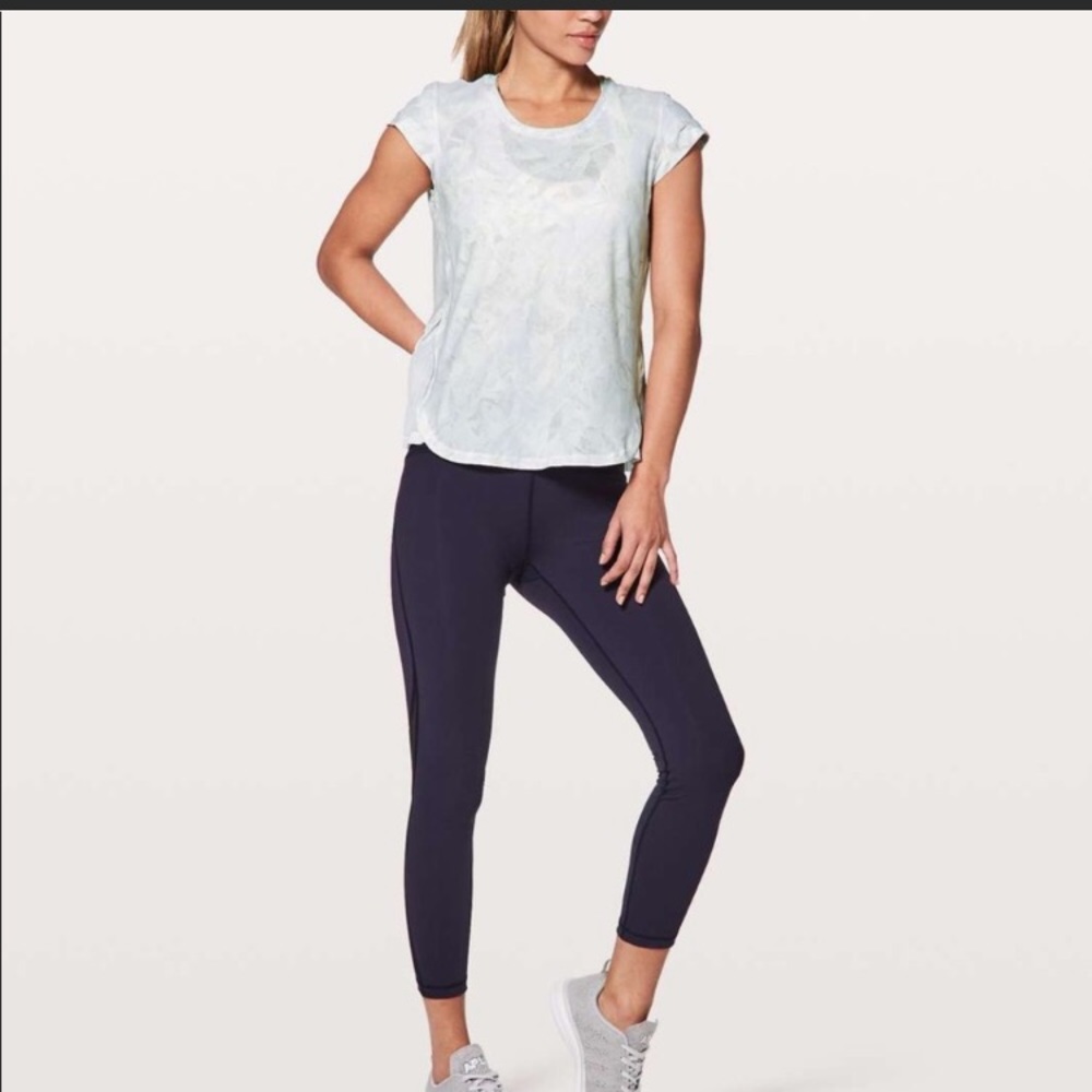 Lululemon Just Pleat It top